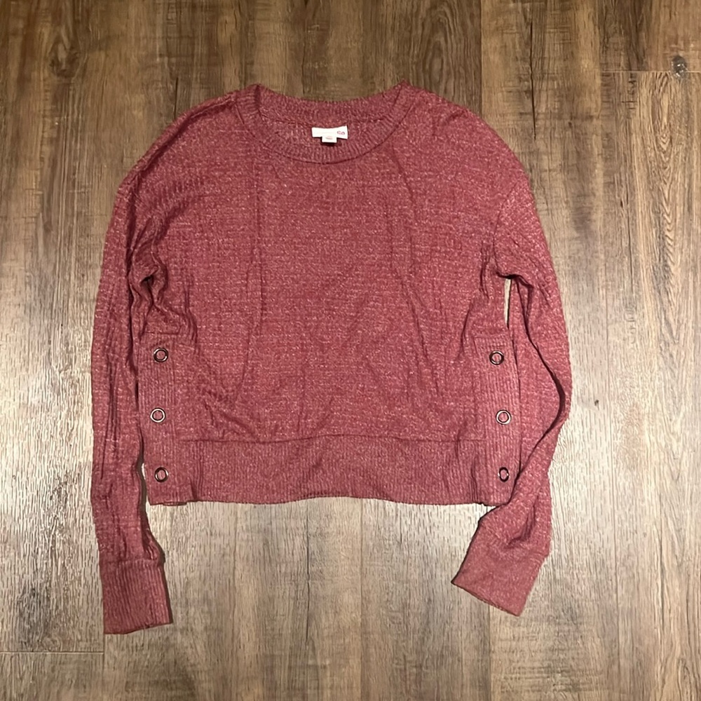SO Teen Long Sleeve Sweater (size XS)